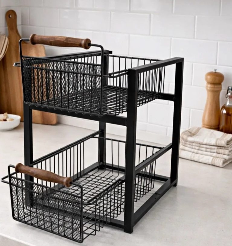 نظم دهنده کابینت سناتور ایرانیان پلاسکو